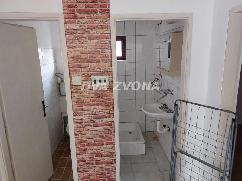 Prodaja, kuća, 400m², Sremska Kamenica, Petrovaradin