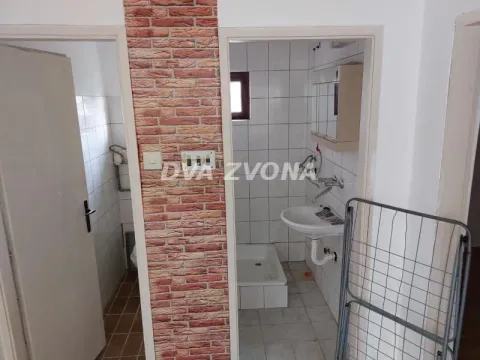 Sale, house, 400m², Sremska Kamenica, Petrovaradin - image 31