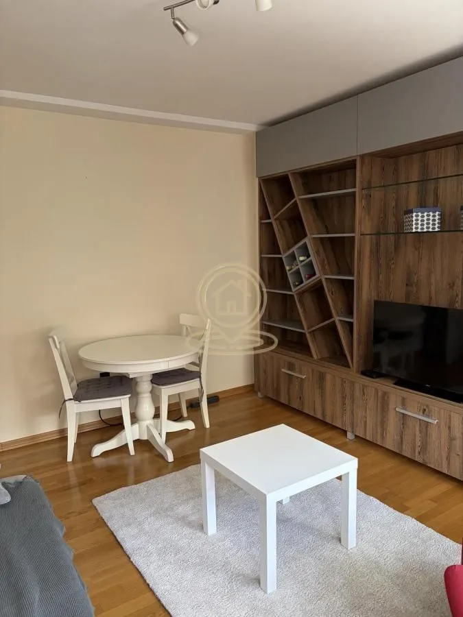 Izdavanje, jednosoban stan, 33m², Stari Grad, Beograd