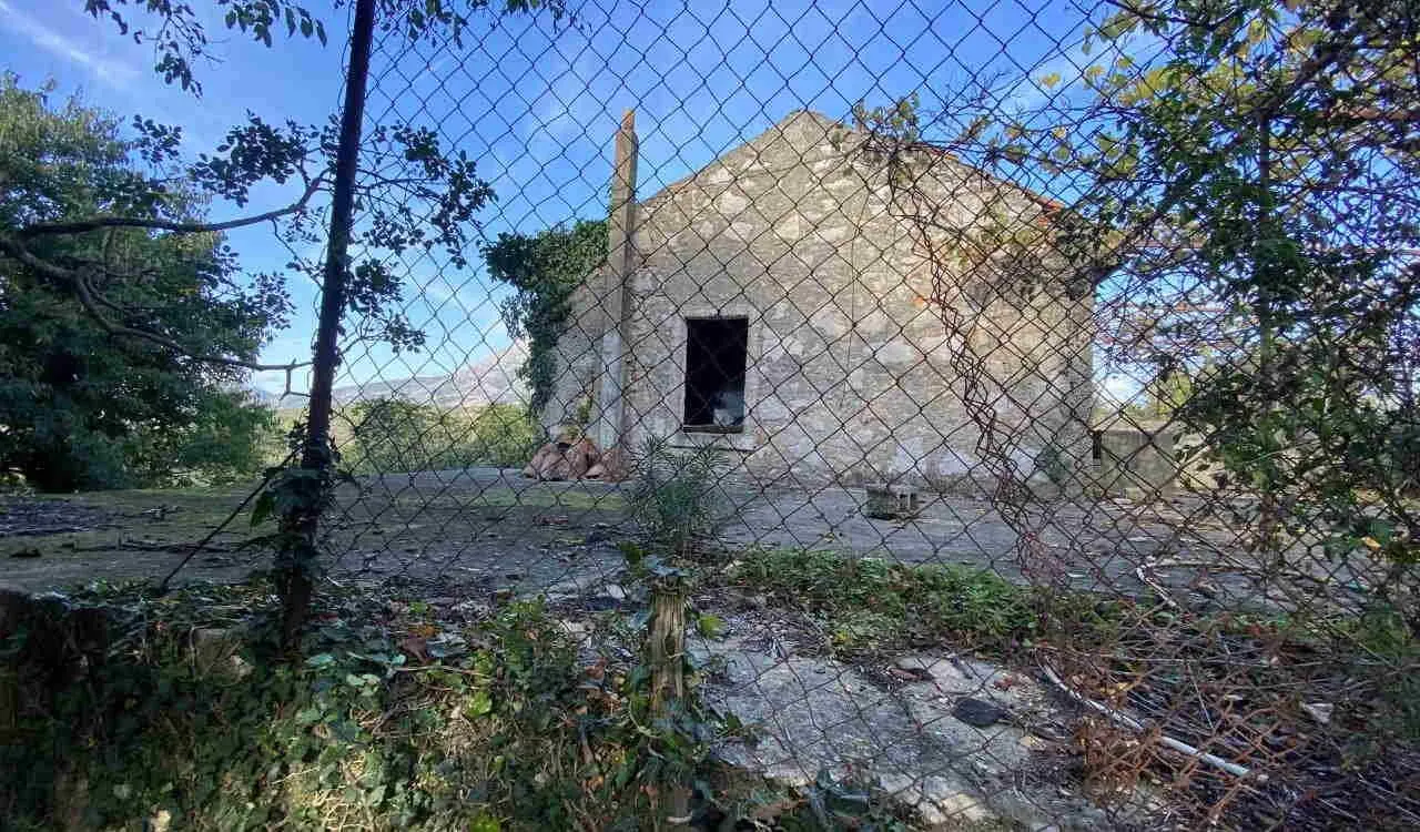 Sale, house, 150m², Bar, Crna Gora
