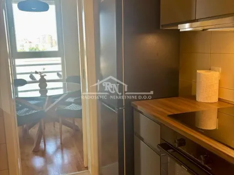 Izdavanje, dvosoban stan, 62m², Belvil, Beograd - image 10