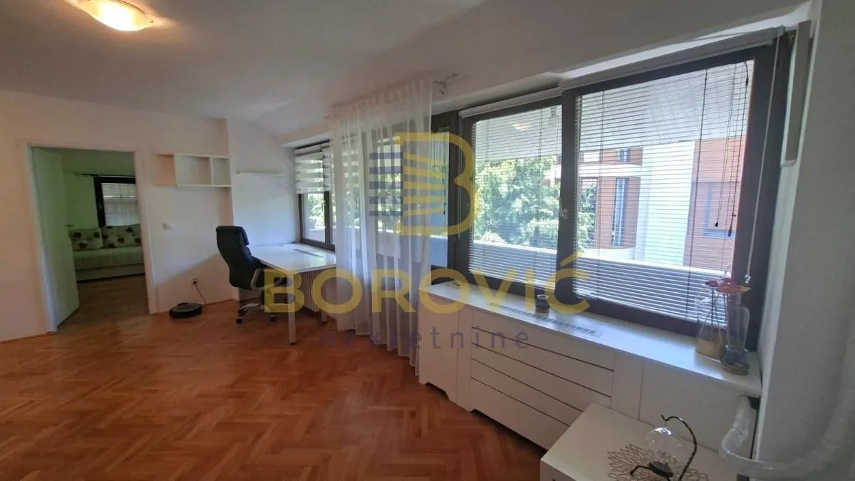 Izdavanje, trosoban stan, 100m², Senjak, Beograd