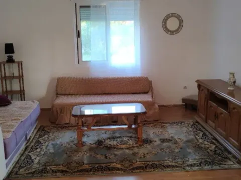 Prodaja, kuća, 240m², Murtovina, Podgorica - image 13