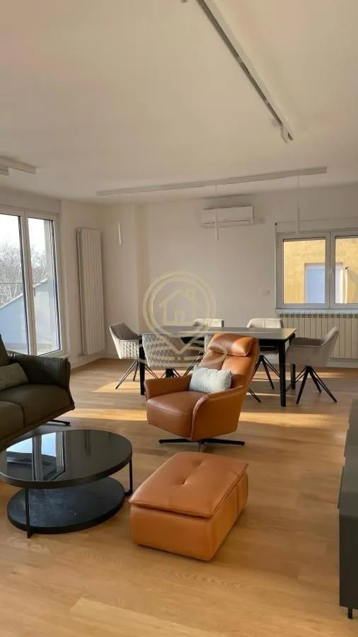 Rent, four bedroom apartment, 151m², Voždovac Sve Podlokacije, Beograd