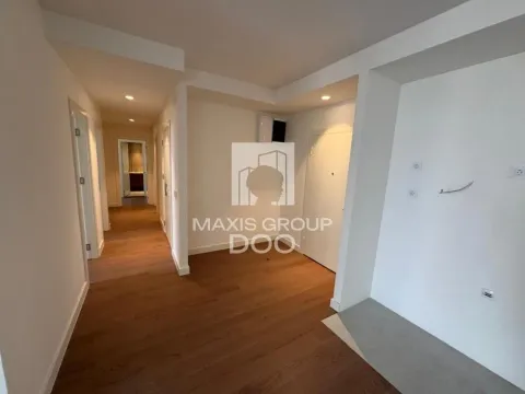 Izdavanje, četvorosoban stan, 116m², Savski Venac, Beograd - image 15