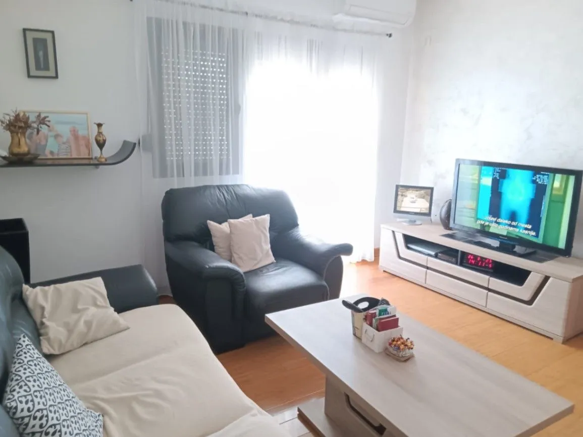 Rent, house, 180m², Masline, Podgorica