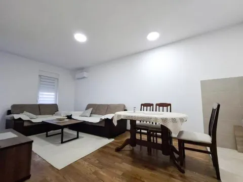 Izdavanje, jednosoban stan, 43m², Zabjelo, Podgorica - image 6