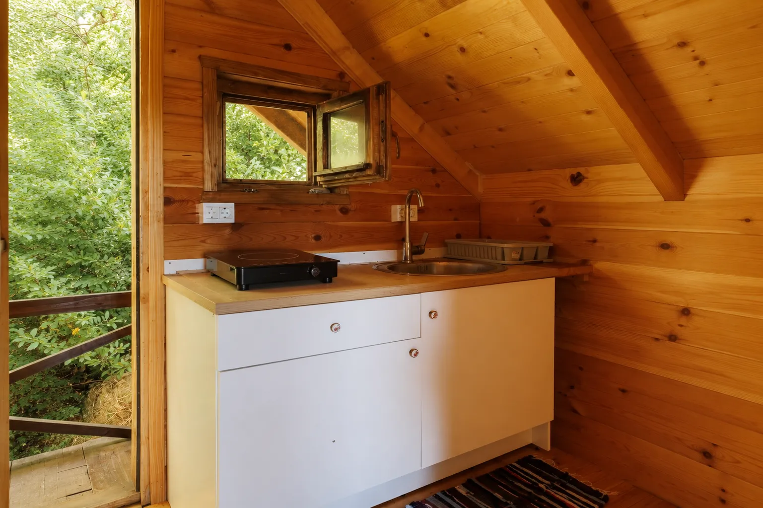Rent, studio apartment, 20m², Pobrđe, Kotor