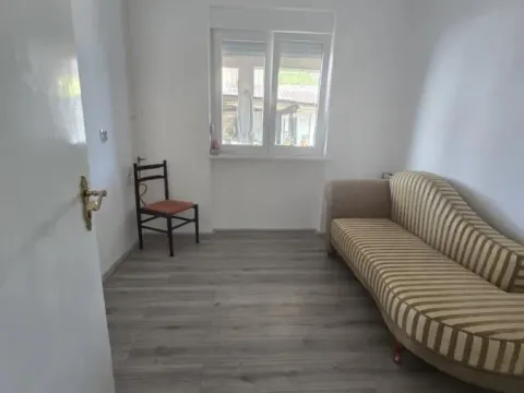 Izdavanje, poslovni prostor, 70m², Telep, Novi Sad Sve Podlokacije - image 14