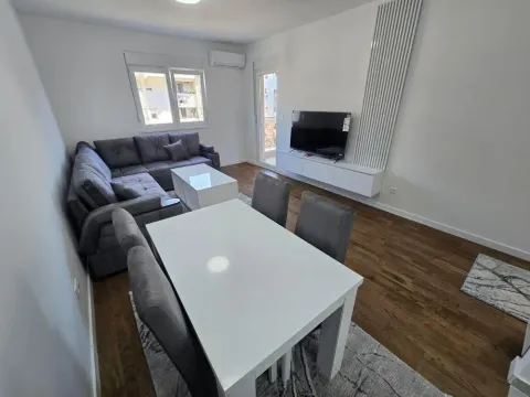 Rent, one bedroom apartment, 47m², Stari Aerodrom, Podgorica - image 2