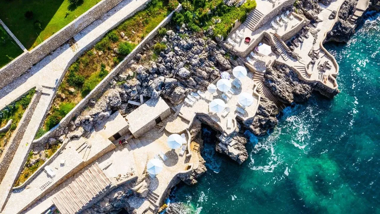 Sale, four bedroom apartment, 201m², Dobra Voda, Budva