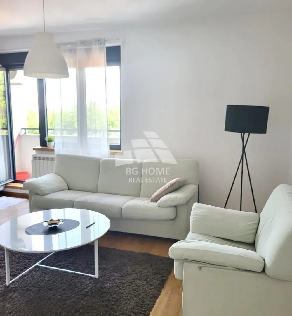 Izdavanje, dvosoban stan, 54m², Đeram Pijaca, Beograd