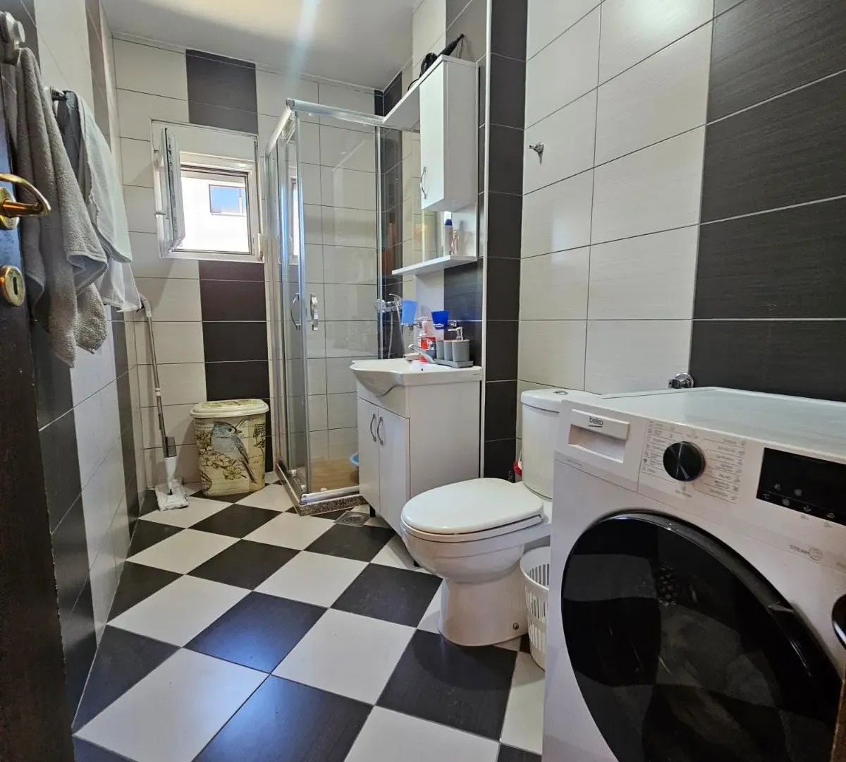 Prodaja, dvosoban stan, 95m², Drpe Mandića, Podgorica