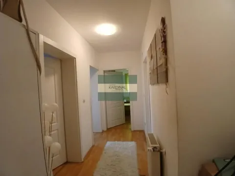Prodaja, trosoban stan, 79m², Centar, Jagodina - image 11