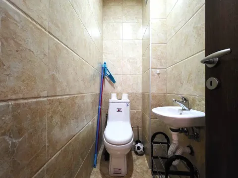 Prodaja, stan, 64m², Pobrežje, Podgorica - image 13