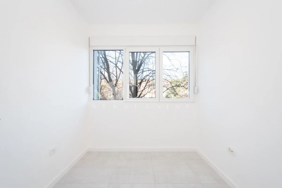 Rent, office space, 45m², Preko Morače, Podgorica