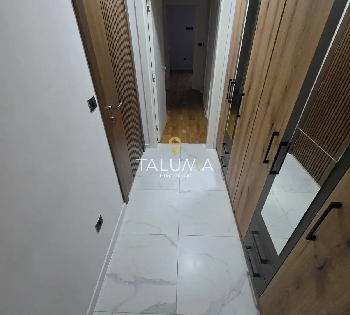 Izdavanje, dvosoban stan, 110m², Dalmatinska ulica, Podgorica
