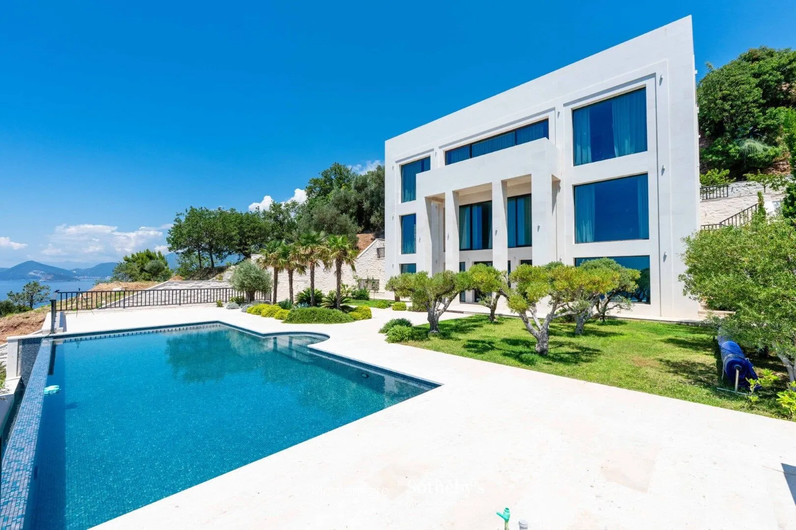 Sale, house, 580m², Skočiđevojka, Budva
