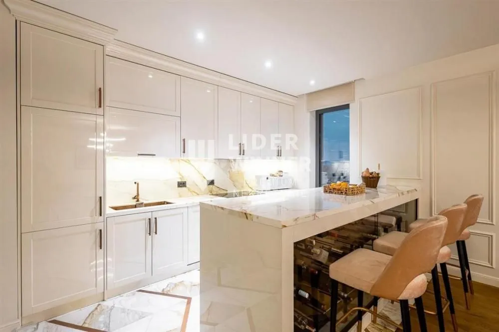 Sale, apartment, 244m², Stari Grad, Beograd