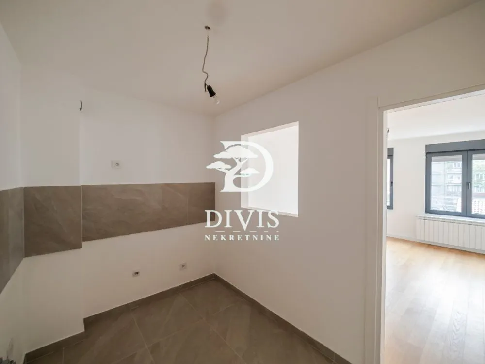 Sale, three bedroom apartment, 62m², Lekino Brdo, Voždovac Sve Podlokacije
