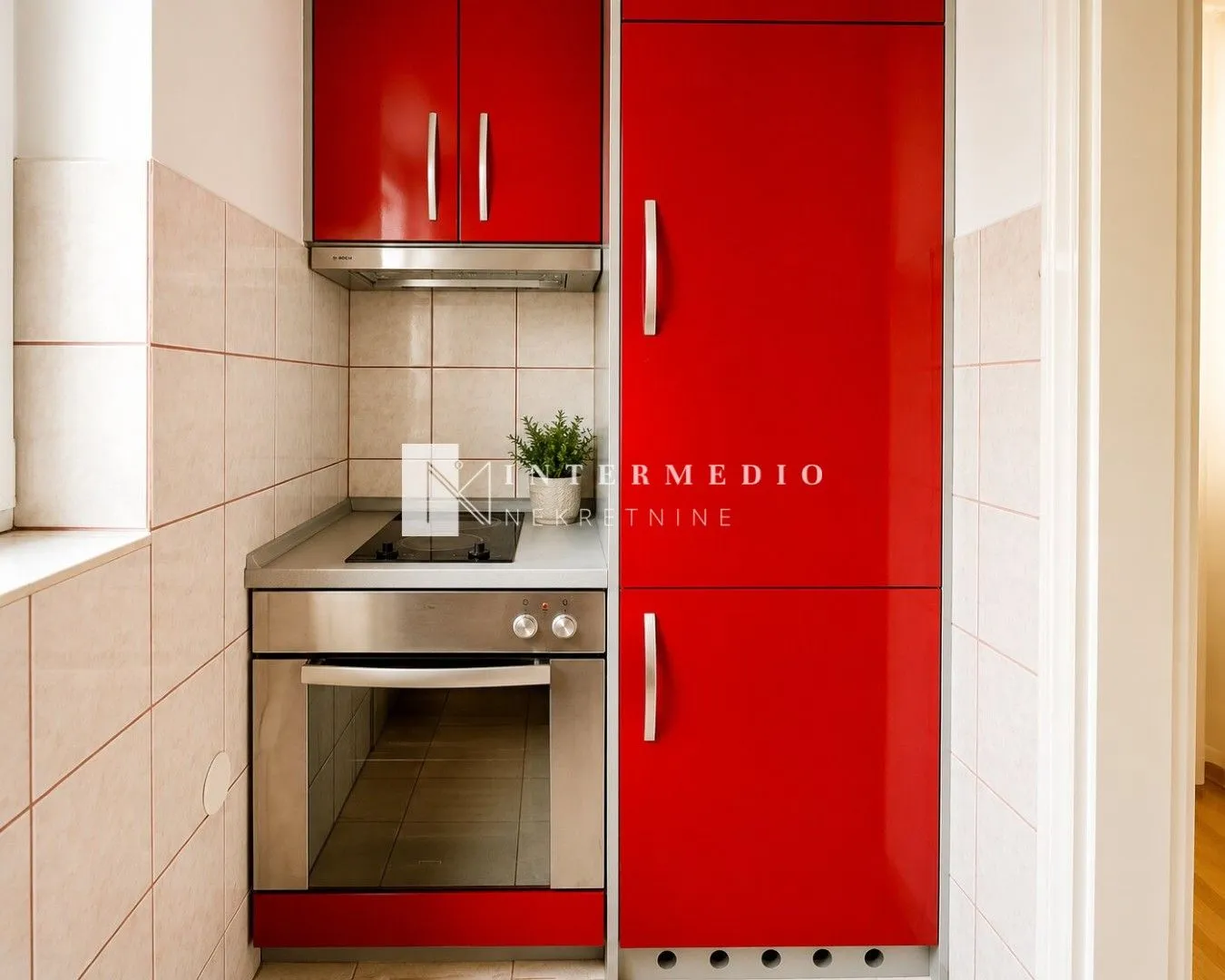 Izdavanje, jednosoban stan, 54m², Igalo, Herceg Novi