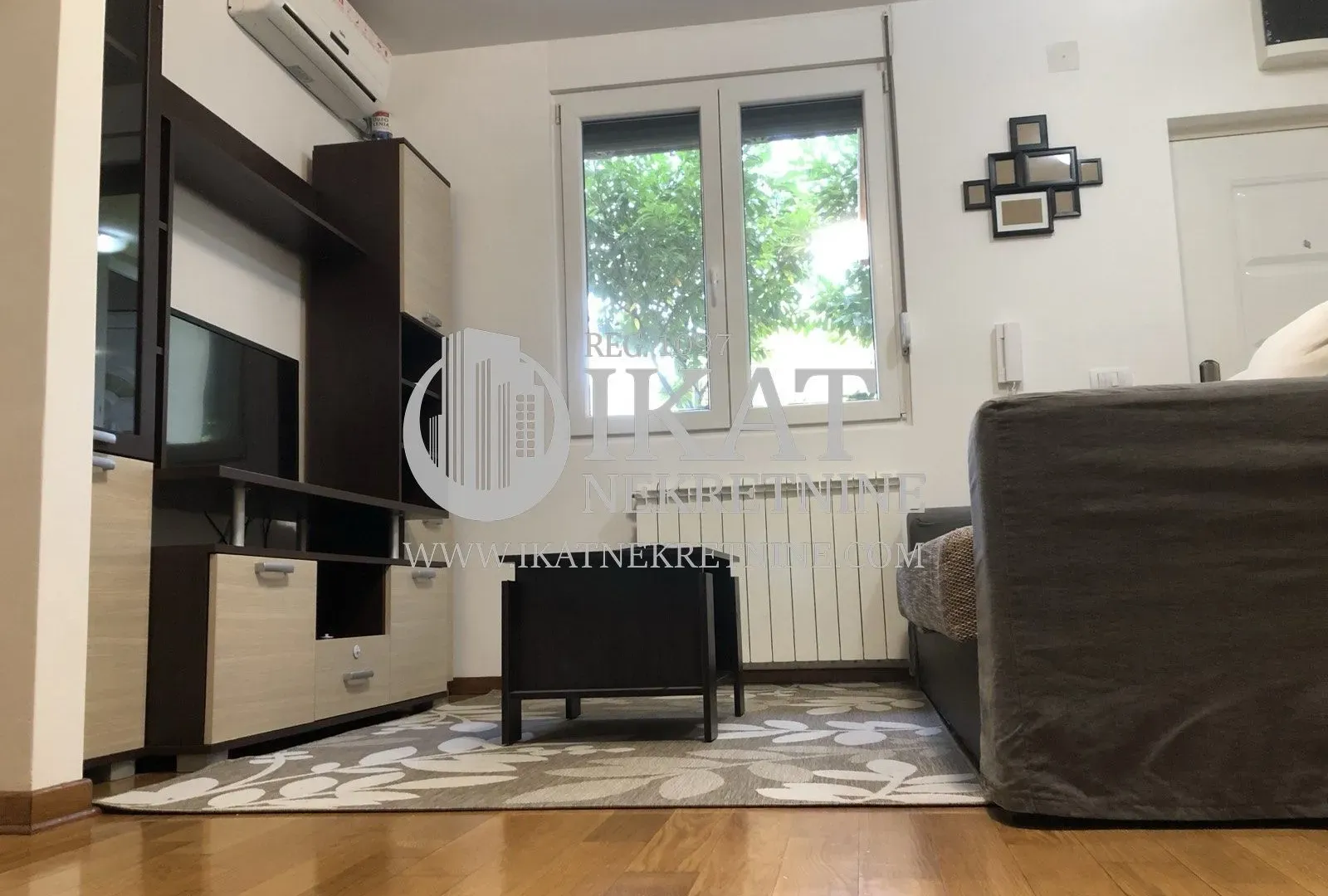 Prodaja, dvosoban stan, 44m², Zemun Gornji Grad, Zemun Sve Podlokacije