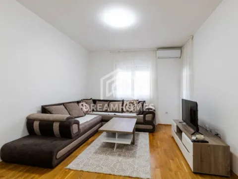 Izdavanje, jednosoban stan, 52m², Stari Aerodrom, Podgorica - image 2