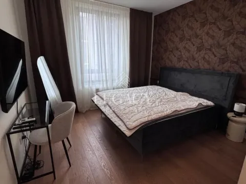 Izdavanje, trosoban stan, 89m², Savski Venac, Beograd - image 5