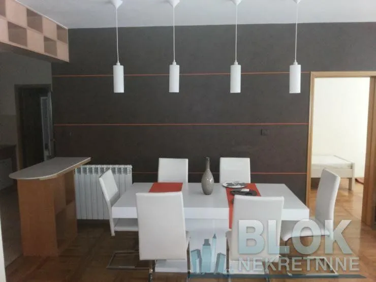Rent, four bedroom apartment, 150m², Podgorica, Crna Gora