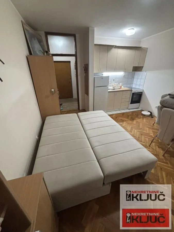 Rent, studio apartment, 25m², Centar, Novi Sad