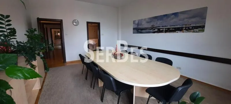 Rent, office space, 210m², Bulevar Oslobodjenja, Novi Sad Sve Podlokacije