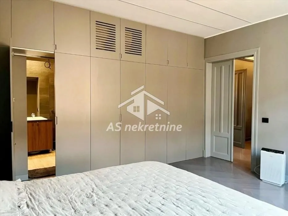 Rent, three bedroom apartment, 84m², Stari Grad, Beograd