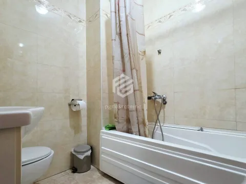 Izdavanje, dvosoban stan, 55m², Stari Aerodrom, Podgorica - image 10