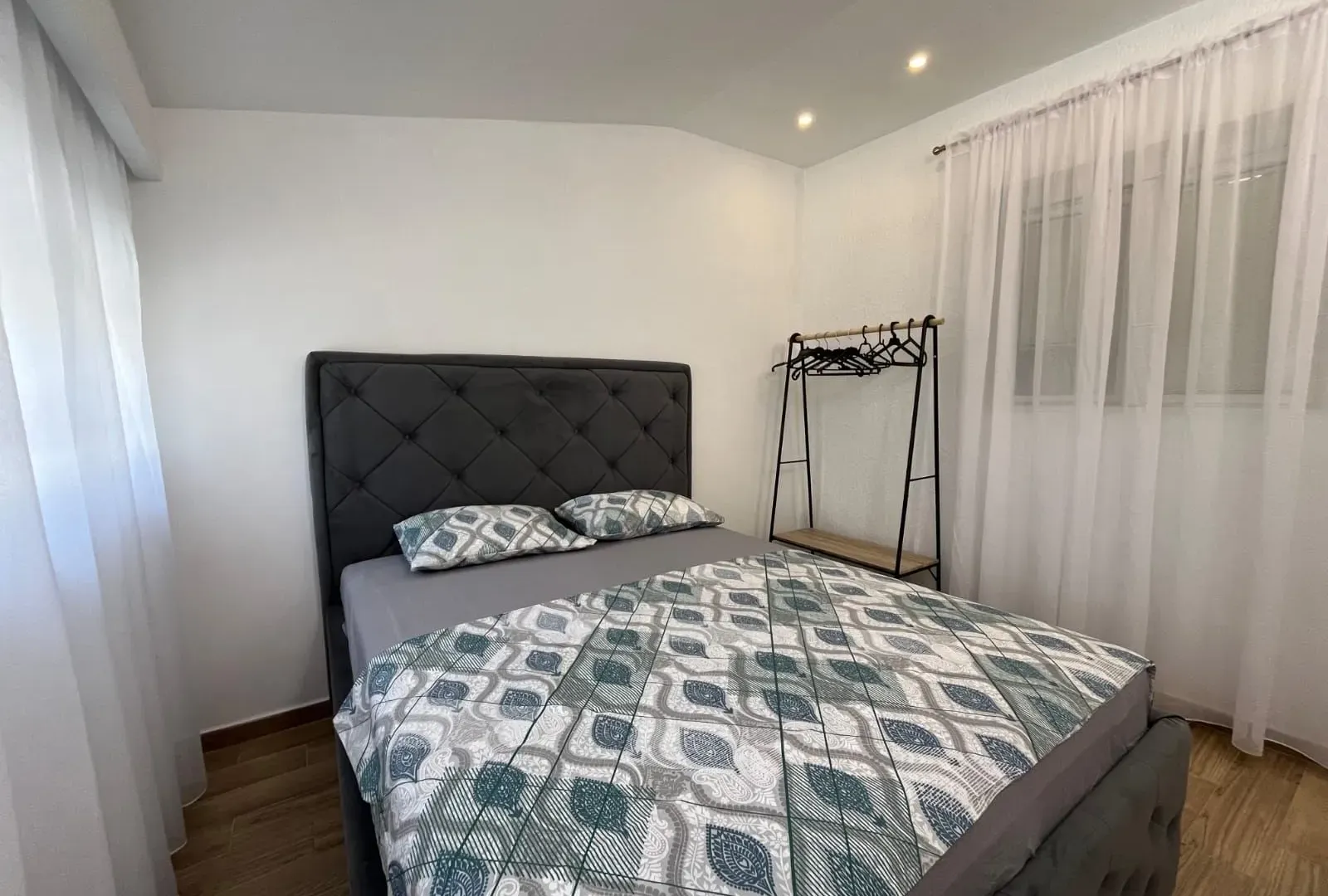 Prodaja, trosoban stan, 80m², Budva, Crna Gora