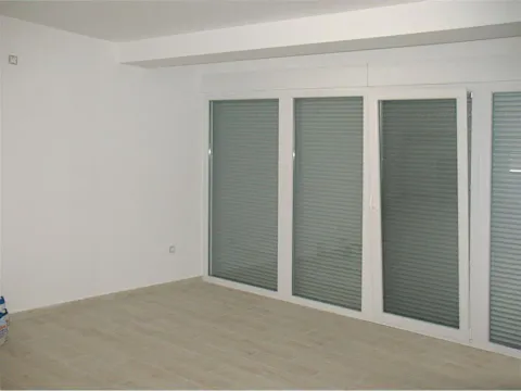 Sale, house, 200m², Meterizi, Ulcinj - image 9