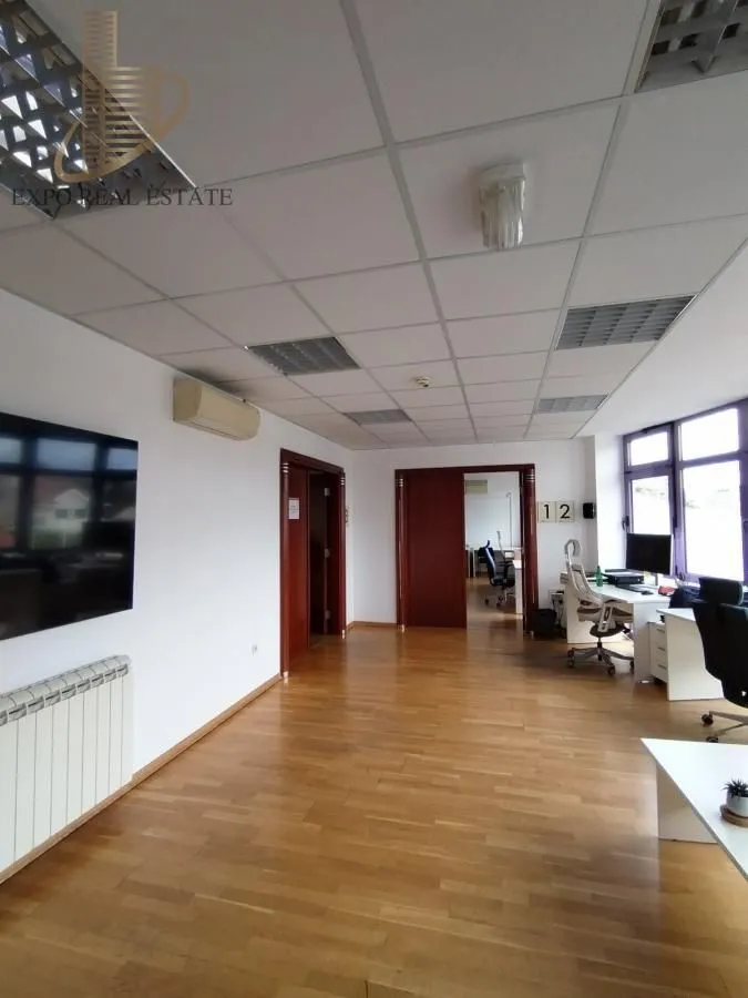 Rent, office space, 500m², Adamovićevo Naselje, Novi Sad Sve Podlokacije