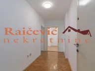 Prodaja, jednosoban stan, 38m², Kalenić Pijaca, Vračar Sve Podlokacije - image 5