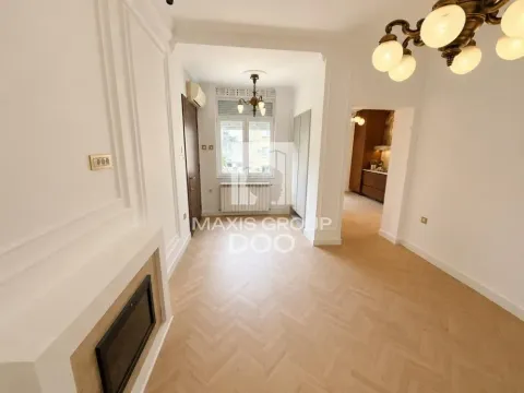 Izdavanje, četvorosoban stan, 85m², Vračar Centar, Vračar Sve Podlokacije - image 9