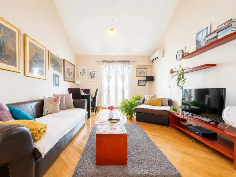 Rent, one bedroom apartment, 52m², Preko Morače, Podgorica - image 1