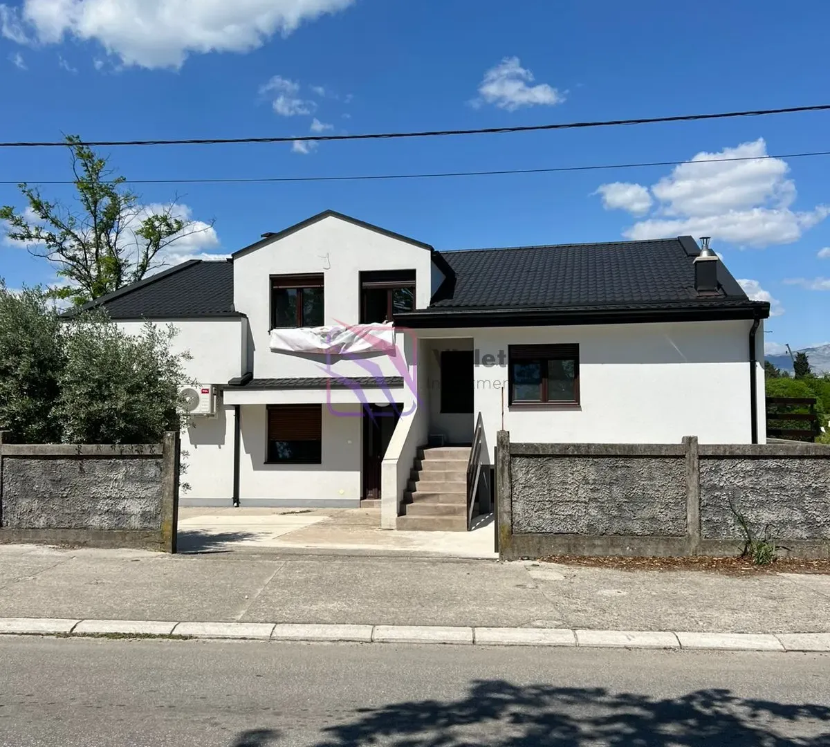 Prodaja, kuća, 343m², Zabjelo, Podgorica