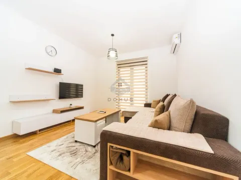 Izdavanje, dvosoban stan, 70m², Zabjelo, Podgorica - image 2