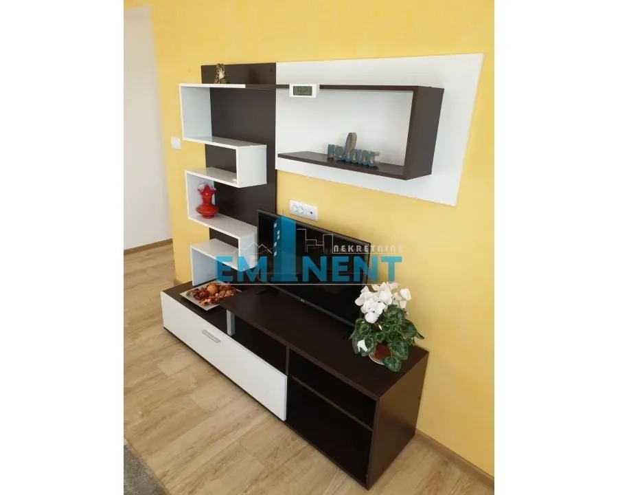 Izdavanje, stan, 34m², Zemun Centar, Zemun Sve Podlokacije