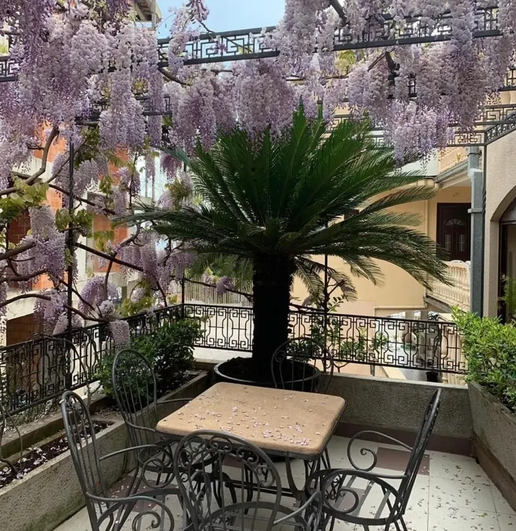 Prodaja, ugostiteljski objekat, 500m², Pržno, Budva