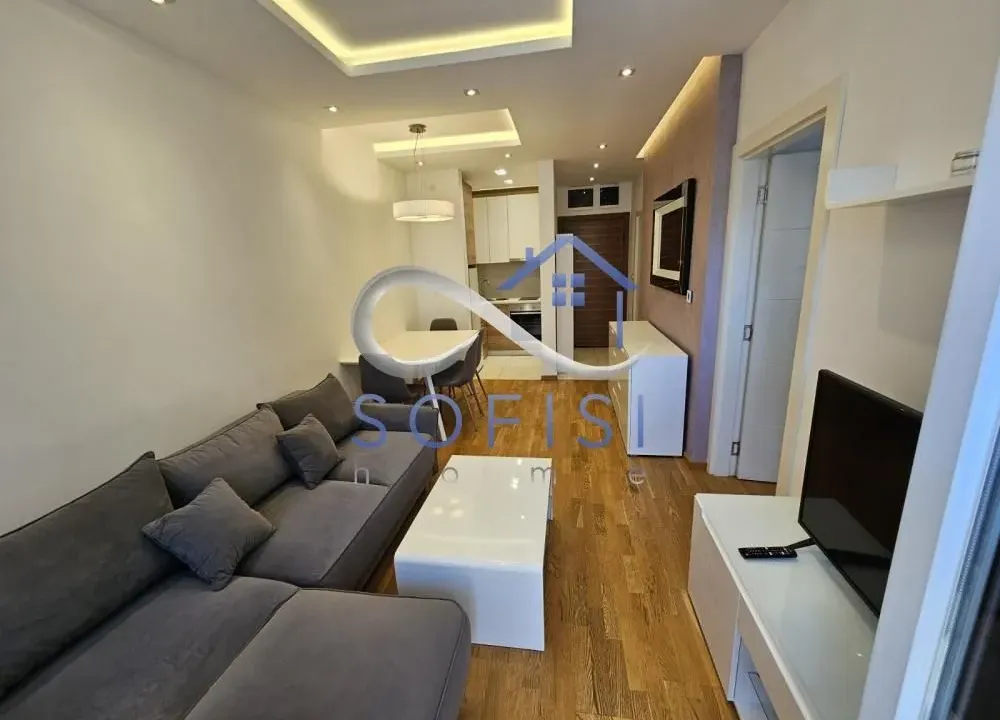 Izdavanje, dvosoban stan, 35m², Socijalno, Novi Sad Sve Podlokacije