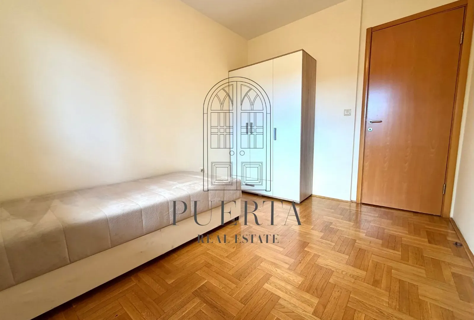 Prodaja, dvosoban stan, 64m², Stari Aerodrom, Podgorica