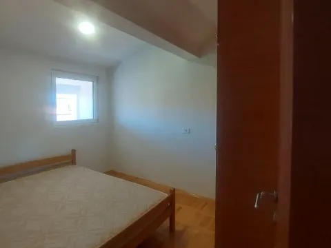 Izdavanje, trosoban stan, 86m², Centar, Nikšić - image 10