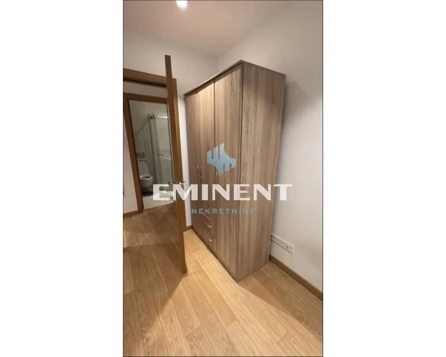 Rent, three bedroom apartment, 65m², Stari Grad, Beograd