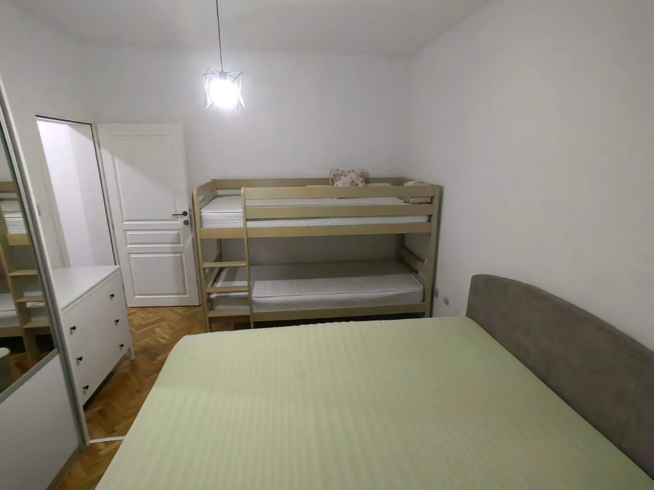 Izdavanje, jednosoban stan, 58m², Stari Aerodrom, Podgorica
