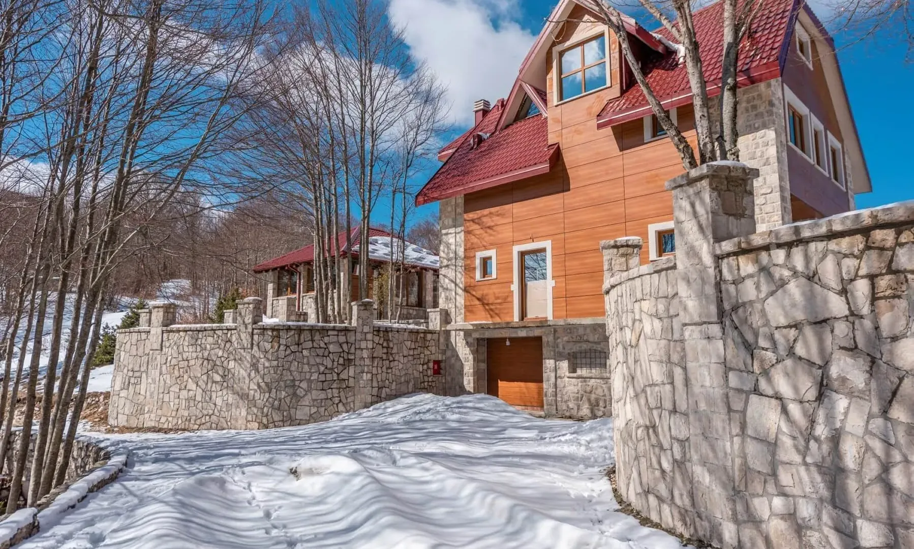 Prodaja, kuća, 402m², Ivanova Korita, Cetinje