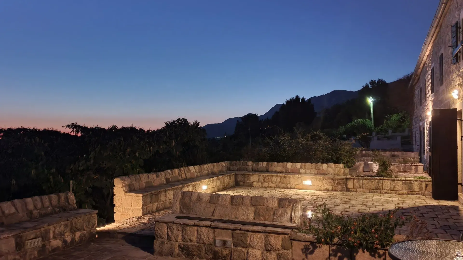 Prodaja, kuća, 349m², Sveti Stefan, Budva
